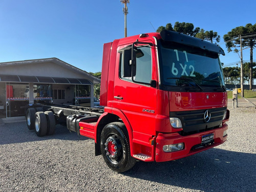 Mercedes Benz 2425 Tração 6x2 Ano 2011/11 Carroceria Chassi 