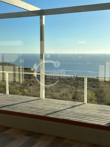 Parcela De 5.060m2 Con Casa Como Nueva En Ocho Quebradas