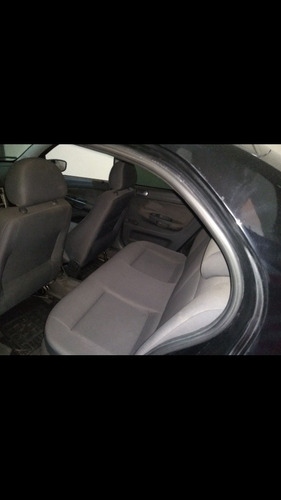 Volkswagen Voyage 2011 1.0 Vht Trend Total Flex 4p
