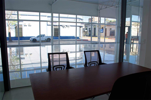 Salon Comercial