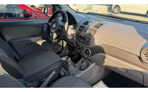 Fiat Grand Siena 1.6 MPI ESSENCE 16V FLEX 4P MANUAL