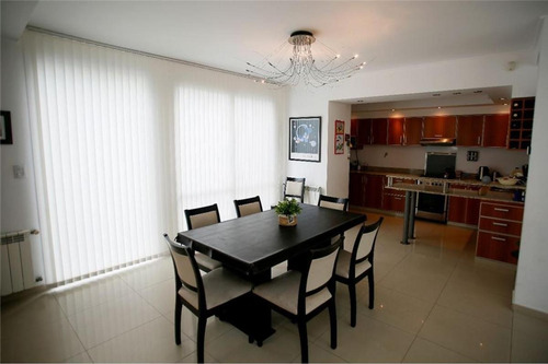 Casa Venta 3 Dormitorios, 3 Baños Y Piscina -terreno 414 Mts 2 - City Bell