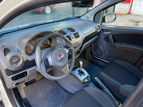 Fiat Grand Siena 1.6 16v Essence Flex Dualogic 4p