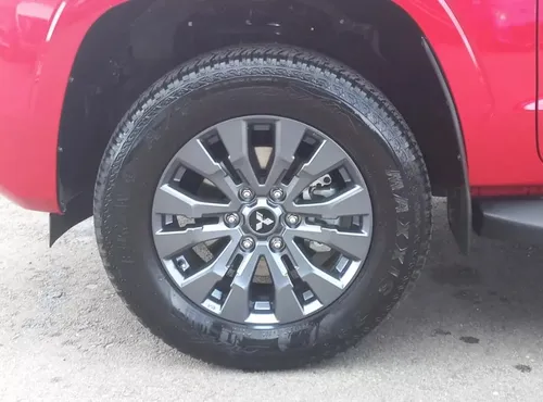 Mitsubishi L200 2.4 Gls 4x4 At