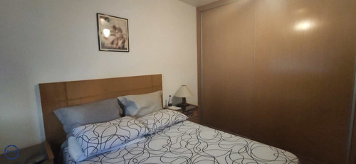 Apartamento Com 2 Dormitórios No Boqueirão, Santos - V17912