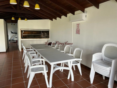 Imagen 16 de 18 de Apartamento De 2 Dormitorios En Playa Brava