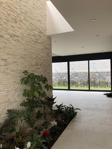 Preciosa Residencia En Altozano, 4ta Recamara En Pb, 5.5 Bañ