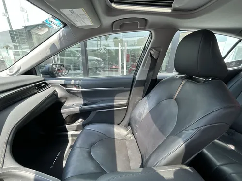 Toyota Camry XLE NAVI