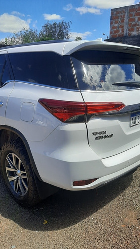 Toyota Sw4 2.8 Srx 177cv 4x4 7as At 2017