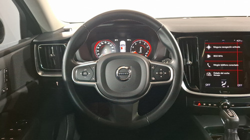 Volvo S60 2.0 T5 MOMENTUM AUTO