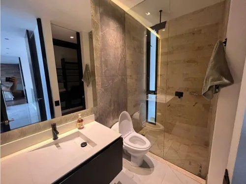 Vendo Apartamento Triplex En El Poblado, San Lucas