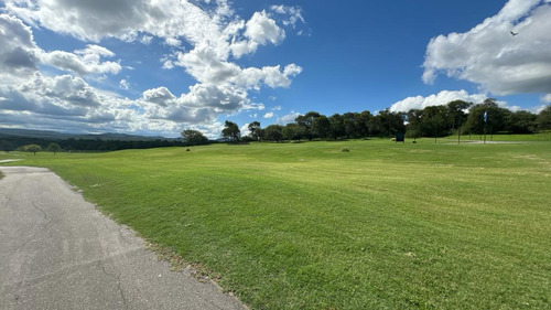 Lote En Venta En Valle Del Golf Para Inversion