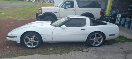 Imagen 5 de 15 de Chevrolet Corvette Deportivo