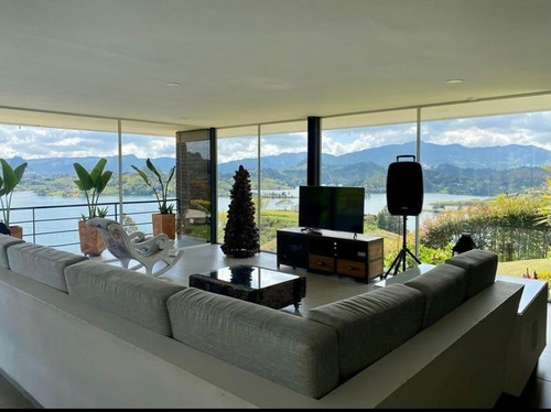 Imagen 14 de 30 de Hermosa Casa Campestre De 2 Plantas En Venta En El Peñol $ 3.000.000.000
