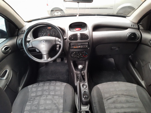 Peugeot 206 1.4 Presence Sw 8v Gasolina 4p Manual