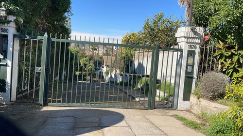 Imagen 3 de 3 de Próximo A Recibir Casa En Reñaca Alto