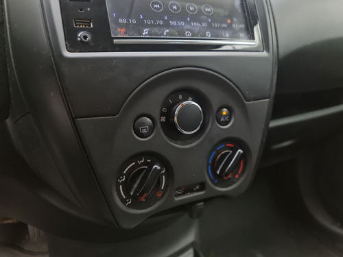 Nissan Versa V-DRIVE Esp.Ed. 1.6 16v Flex Aut.