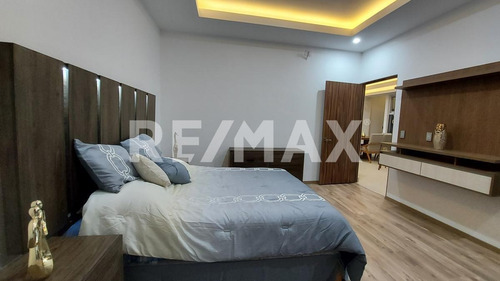Imagen 14 de 26 de Venta De Departamento Torre Del Bosque - (2)