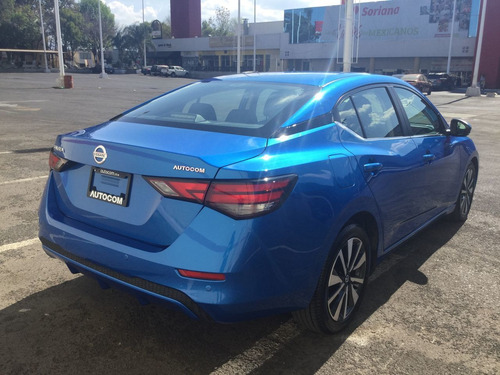 Imagen 11 de 15 de Nissan Sentra 4 Puertas