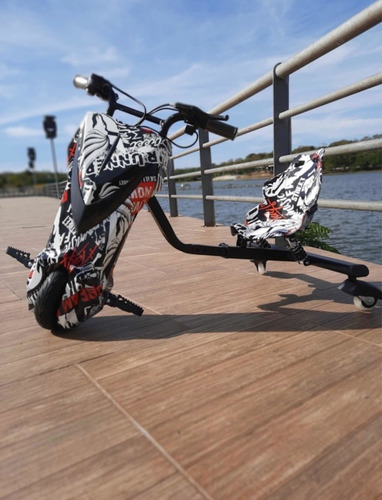Triciclo Elétrico Drift Com Amotecedor Infantil Bluetooth