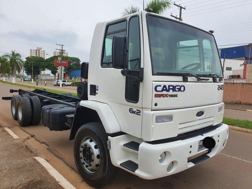 Ford Cargo 2422