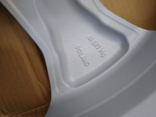 Roda Volvo Xc4 Xc 40 T4 Aro 18 Prata Original M L Rodas