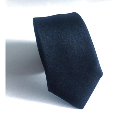 Imagen 2 de 2 de Corbata Negra De Seda Italiana