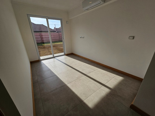 Casa En Parcelas San Valentín