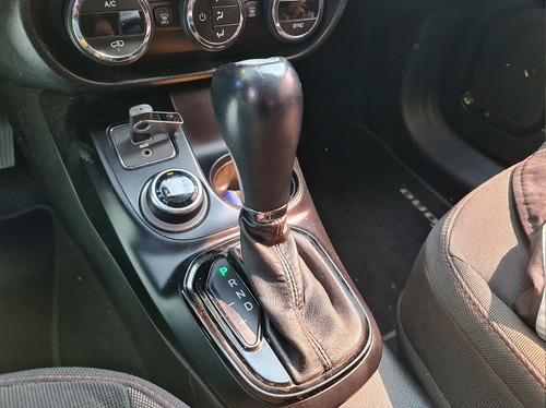 Imagem 8 de 15 de Fiat Toro 2.0 16v Turbo Freedom 2019