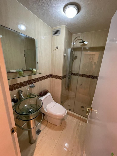 En Venta Bello Apartamento Remodelado En Manzanares Este. Aa Solo Cliente Directo