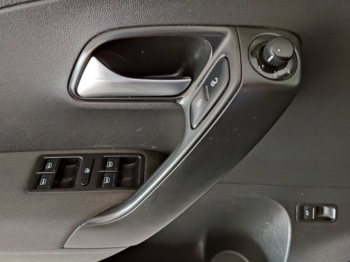 Imagen 10 de 15 de Volkswagen Vento Highline 1.6l L4 105hp Mt 2020