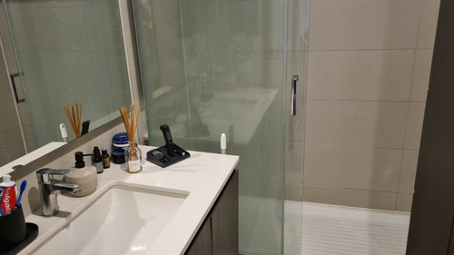 Impecable Como Nuevo!!! Excelente Ubicacion, Piso 3 Oriente