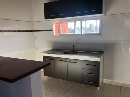 Imagen 6 de 12 de Ibarlucea: Venta Casa A Estrenar Con Piscina