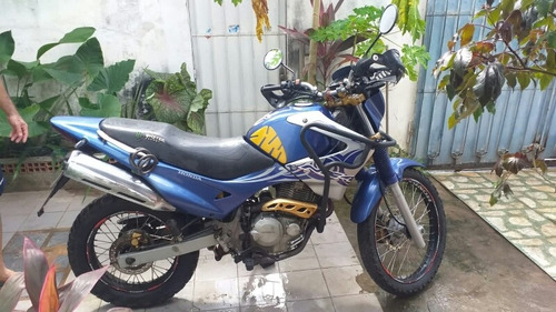 Imagem 2 de 5 de Honda Falcon