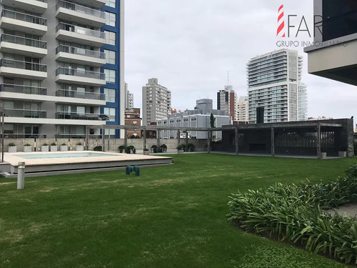 Piso Alto En Torre Con Servicios