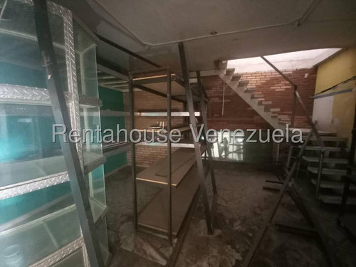 Dennymar, Alquila Local Comercial En El Tocuyo, Ofreciendote Un Ambiente Distribuido En 2 Ambientes, Donde Podrás Dar Continuidad O Inicio A Ese Gran Proyecto Empresarial. Contáctame B5998e
