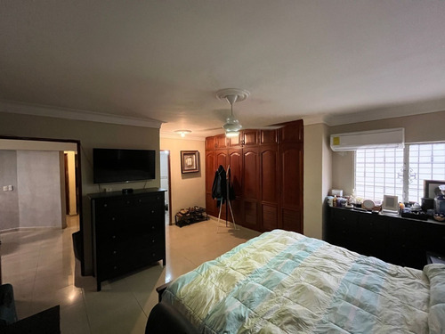 Te Vendo Hermoso Apartamento En La Mejor Área Del Mirador Norte, Santo Domingo.