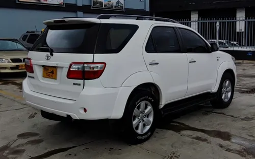 Toyota Fortuner 4.0 Sr5