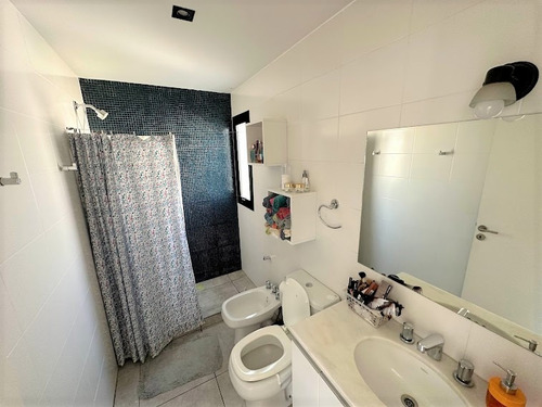 Duplex A Estrenar, Venta, 2 Dormitorios Villa Elisa A Mts Del Centenario