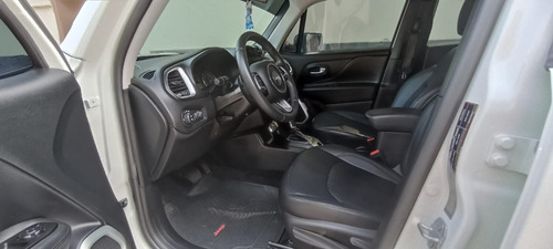 Imagen 10 de 15 de Jeep Renegade Sport