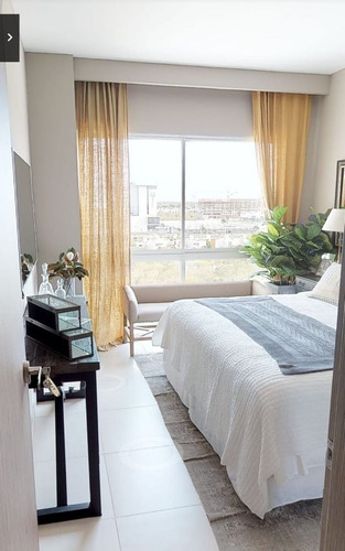 Departamentos(1r) En Venta En Torre Oceana En Vía Montejo