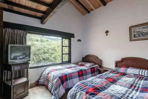 Casa En Venta En La Calera. Cod V9446