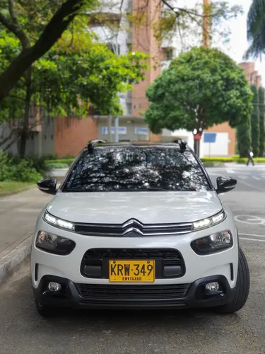 Citroën C4 Cactus 1.6 Shine Turbo Aut