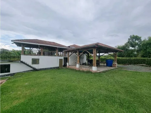 Finca Para La Venta Entre Quimbaya Y Filandia Con Excelenteubicación