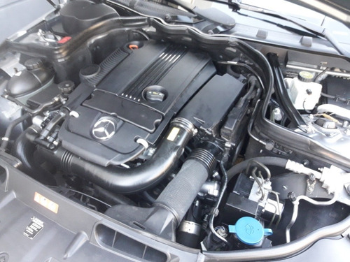 Imagen 13 de 15 de Mercedes-benz Clase C 2011 1.8 C200 Cgi Mt Blueefficiency