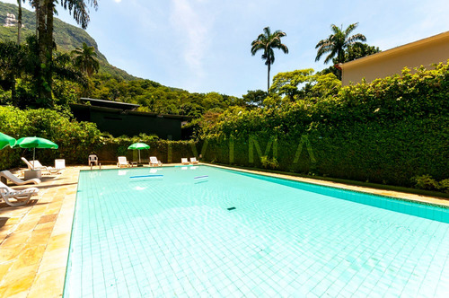 Casa De Condomínio À Venda Na Estrada Da Canoa, São Conrado, Rio De Janeiro - Rj - Liv-0952