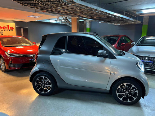 Imagen 3 de 22 de Smart Fortwo 2018 1.0 Play