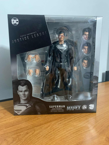 Mafex Black Suit Superman Zack Snyder Justice League