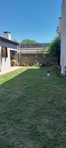 Casa En Gualeguay, Entre Rios. Hermosa Casa Totalmente Equipada. Zona Residencial. Consta De Living Comedor Cocina 3 Dormitorios 2 Baños, Patio Cochera Y Galeria, Terreno: 312 Mts. Cubiertos: 106