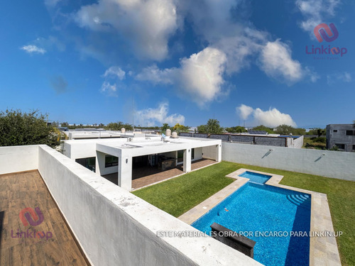 Quinta - Casa Con Alberca Y Papala En Venta Portal De Zuazua En Zona Portal Del Norte
